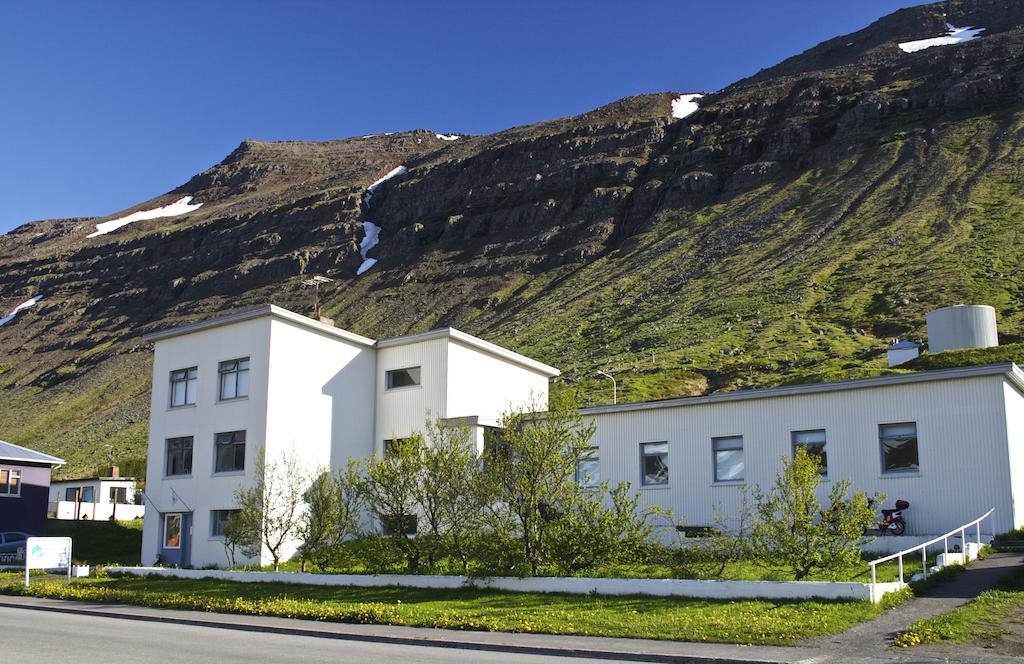 Comfy Guesthouse Westfjords Sudureyri Exteriör bild