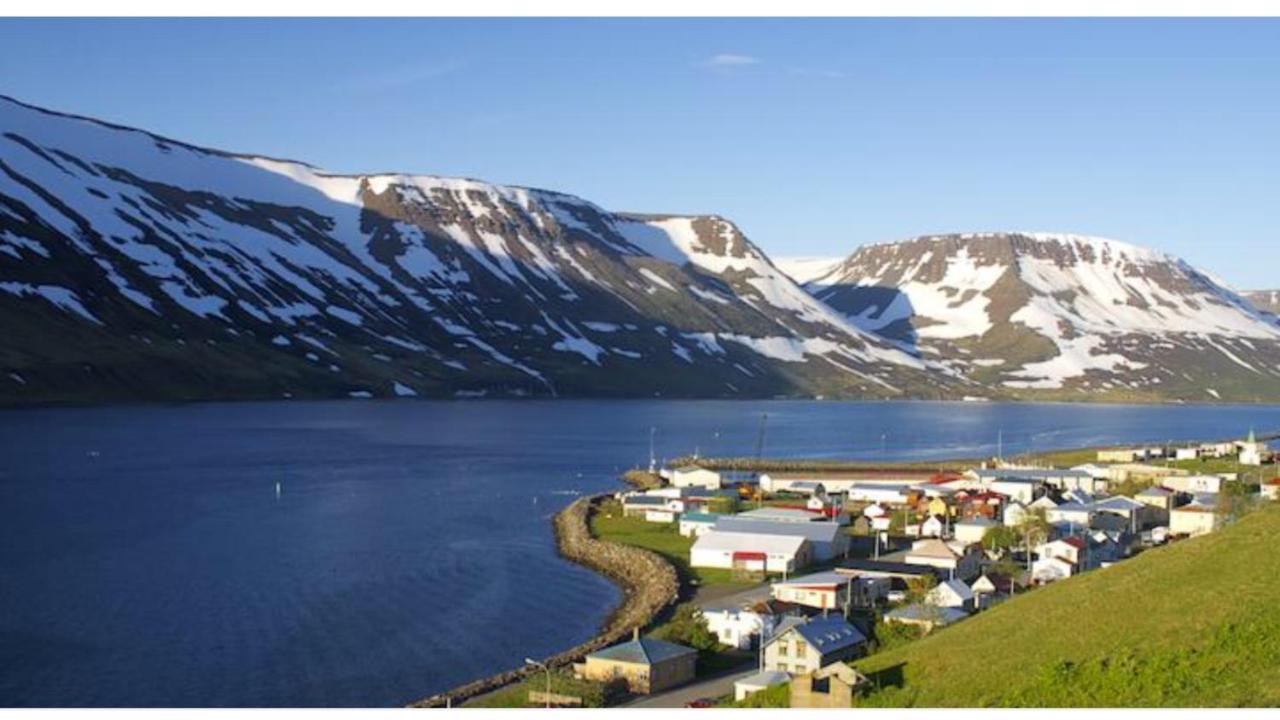 Comfy Guesthouse Westfjords Sudureyri Exteriör bild