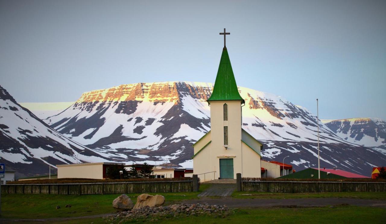 Comfy Guesthouse Westfjords Sudureyri Exteriör bild